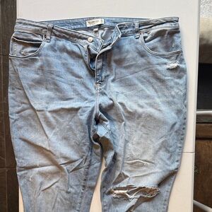 Abercrombie & Fitch Curve Love Super Skinny Ankle High Rise